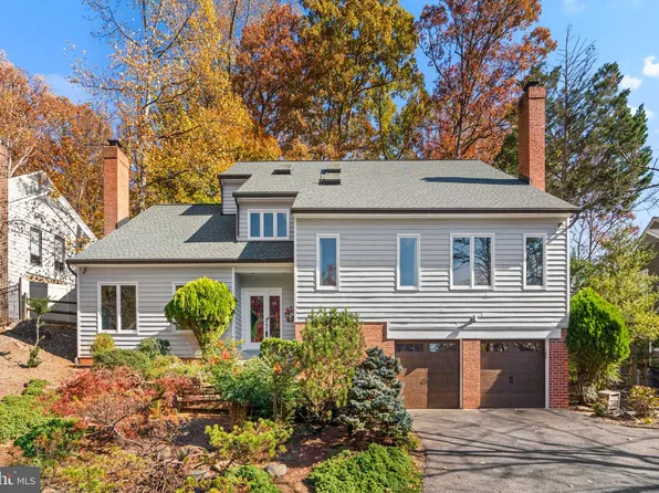 6919 Anchorage Dr, Bethesda, MD 20817