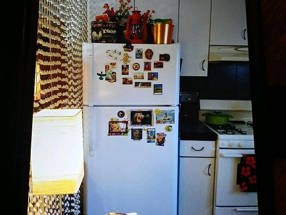 3rd image of 45 Elm Ave APT 1