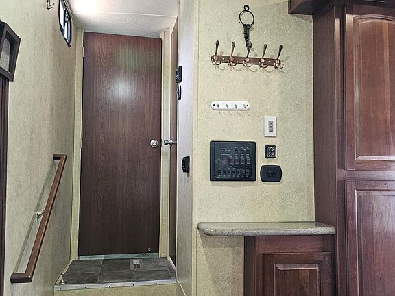 5th image of 443 S 6th Ave #51