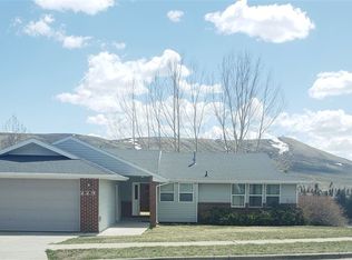 229 Champs Ave, Evanston, WY 82930