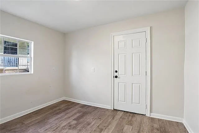 9541 Palm St — Photo 11