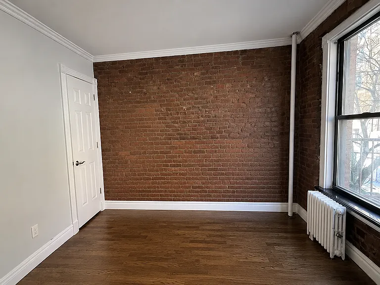 5 W 103rd St #RW4 — Photo 8