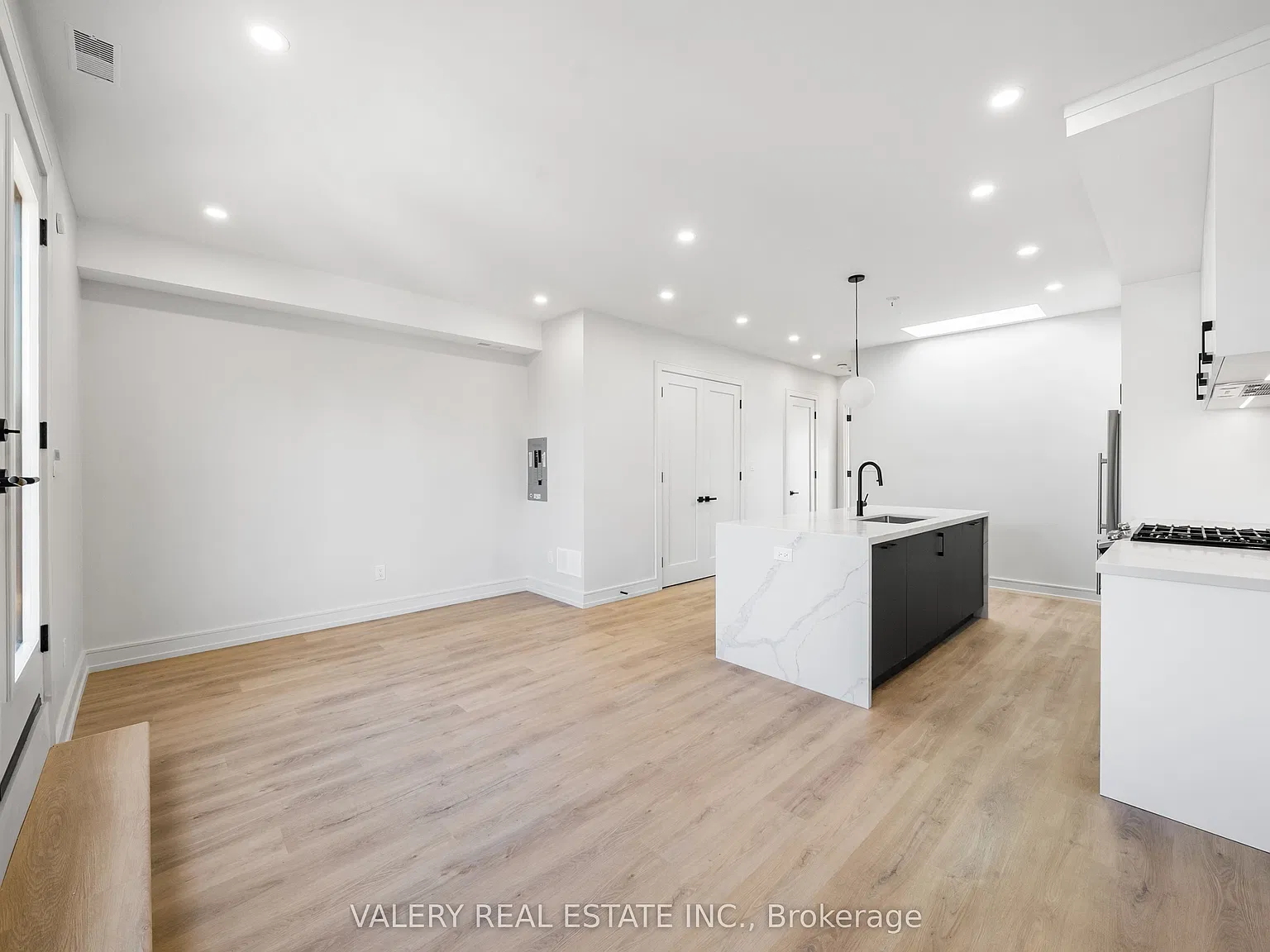 1 bed, $3,350 — Photo 2