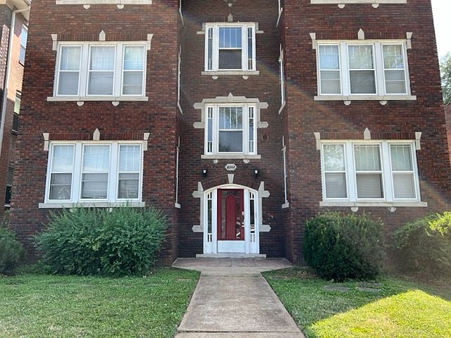 1st image of 6242 Cabanne Ave APT 1