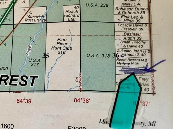 5618 E Simmons Rd, Hessel, MI 49745