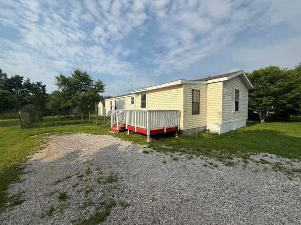 723 W 26th Ave, Sault Sainte Marie, MI 49783