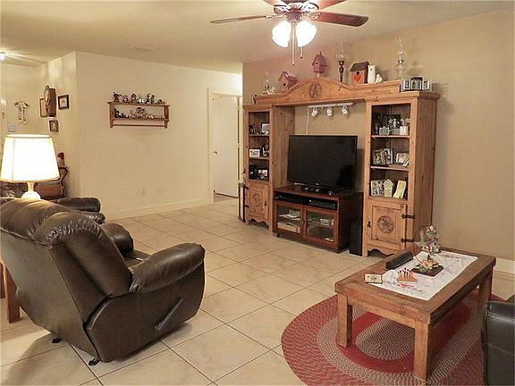 5th image of 18430 Hollow Oaks Cir