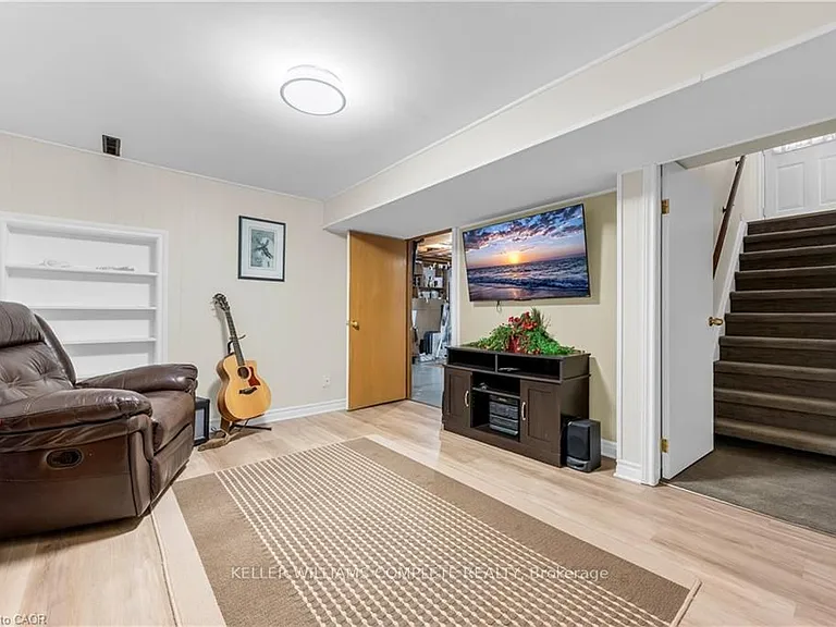77 Lawfield Dr — Photo 14