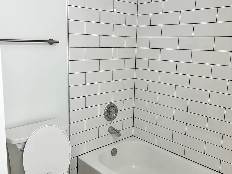 Savannah Trace Apartments — Photo 50