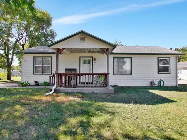 455 N Main St, Benton, KS 67017