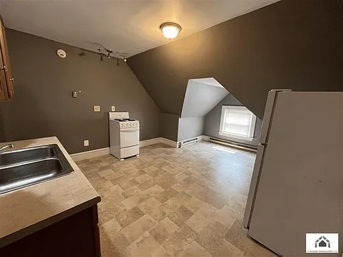 16 West St Photo 1