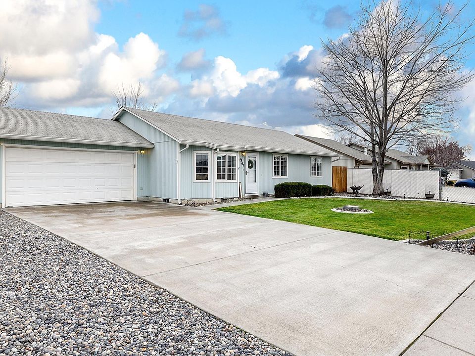 1st image of 4867 Poppy St
