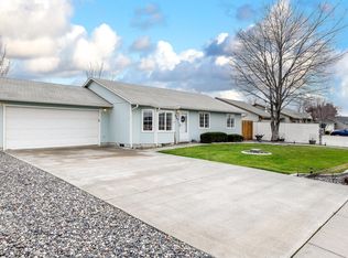 4867 Poppy St, West Richland, WA