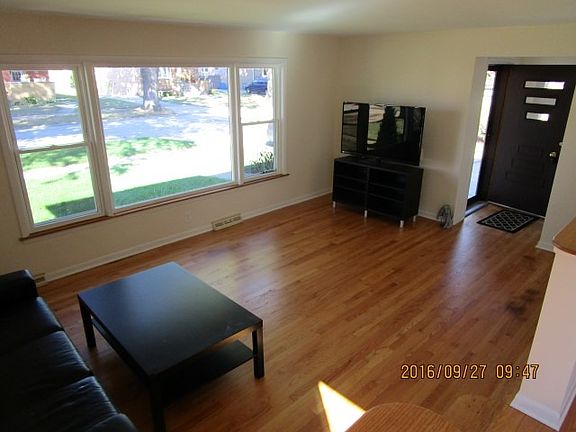5th image of 10429 S Keeler Ave