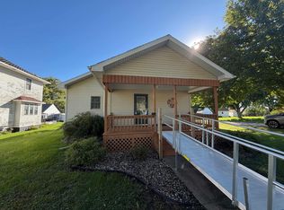 218 S Morse Ave, Calumet, IA 51009