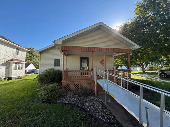218 S Morse Ave, Calumet, IA 51009