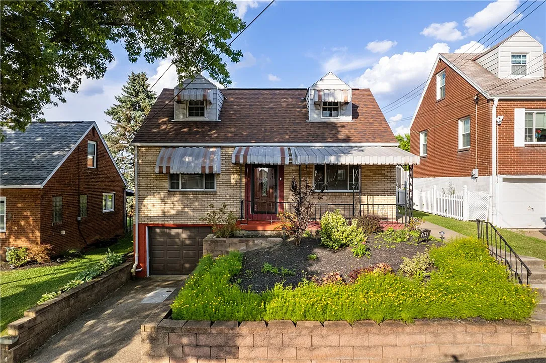 4131 Gladstone St photo 1