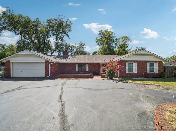 100 S 5th St, Morris, OK 74445