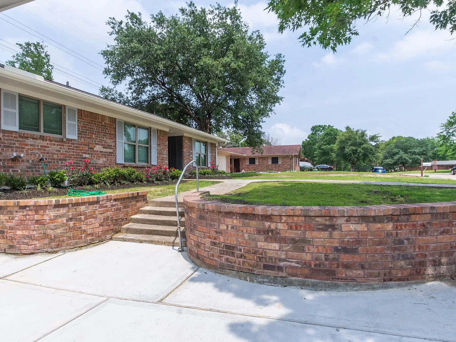 4 bed, 3.0 bath, 3362 sqft, $2,800 — Photo 3