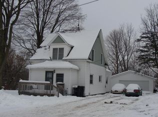 46 Dewitt St, Saranac, MI 48881