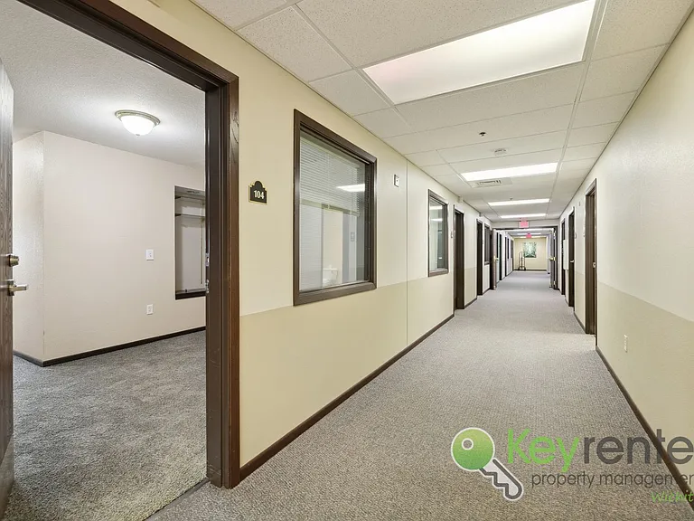 1411 S Douglas Ave #110 — Photo 32