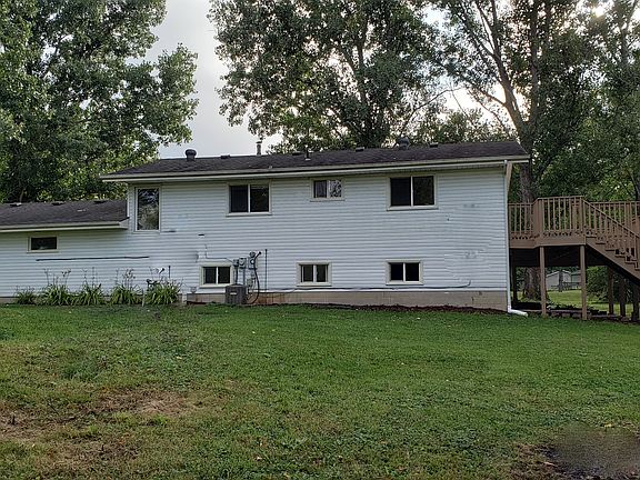 3rd image of 2885 Bradshaw Cir SE