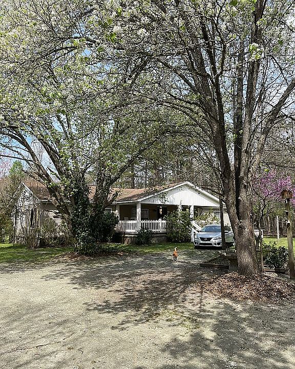 871 Groomstown Road