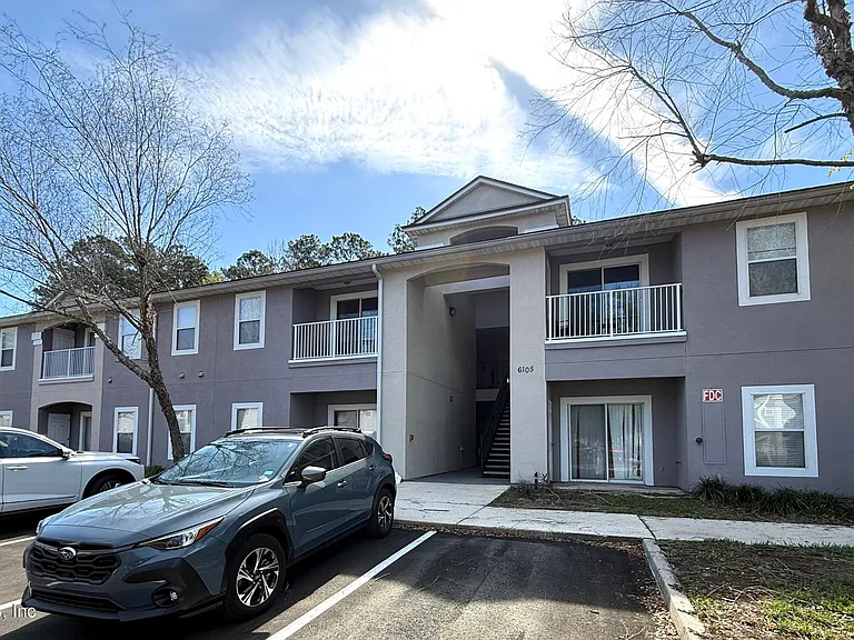 6105 Maggies Cir #113 — Photo 1
