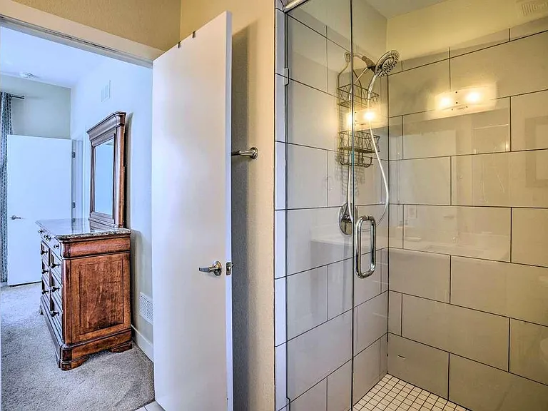 2154 Decatur St — Photo 21