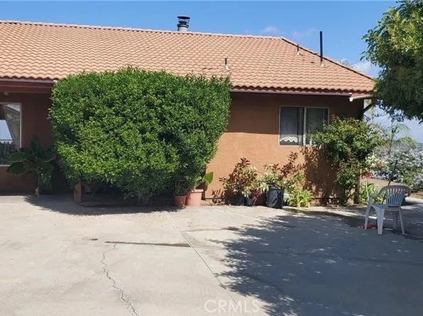 16881 Rocky Glen Rd, Perris, CA 92570
