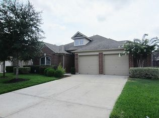 2213 Cambridge Shores Ln, Pearland, TX 77584