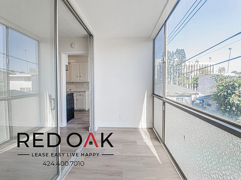 1035 Myrtle Ave #12 — Photo 4