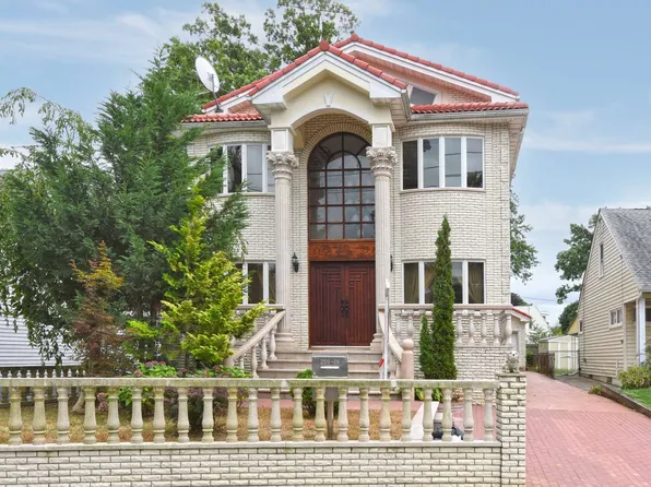 259-26 61st Avenue image 1 of 19