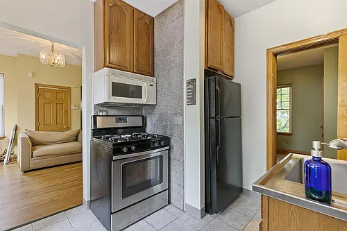 28 William St Photo 1