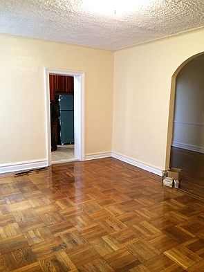 3rd image of 305 Linden Blvd APT D26