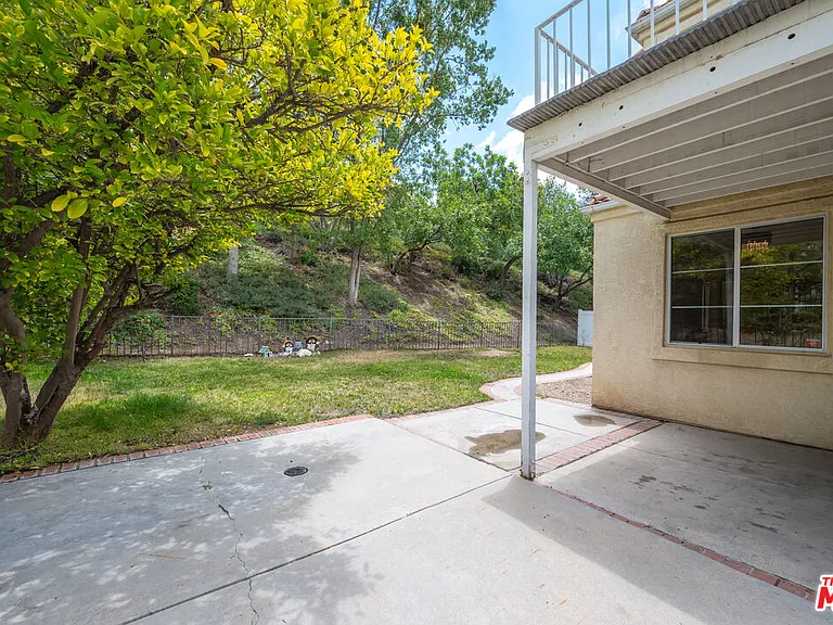18639 Nathan Hill Dr #9 — Photo 44