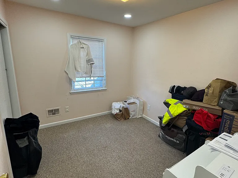 36 Lexington Ave #2 — Photo 6
