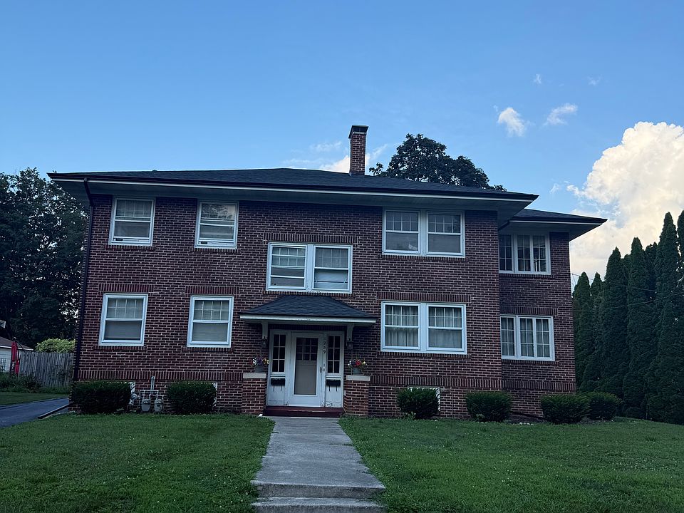 1st image of 1259 N Prairie St APT 2