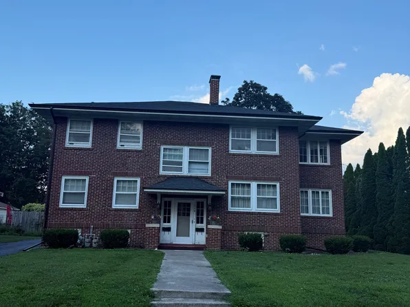 1259 N Prairie St APT 2, Galesburg, IL 61401