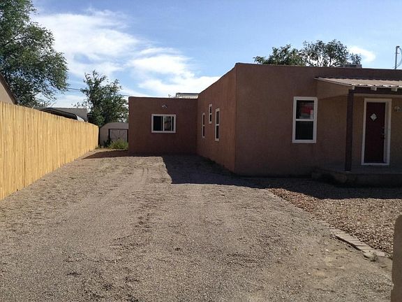 4th image of 204 San Lorenzo Ave NW
