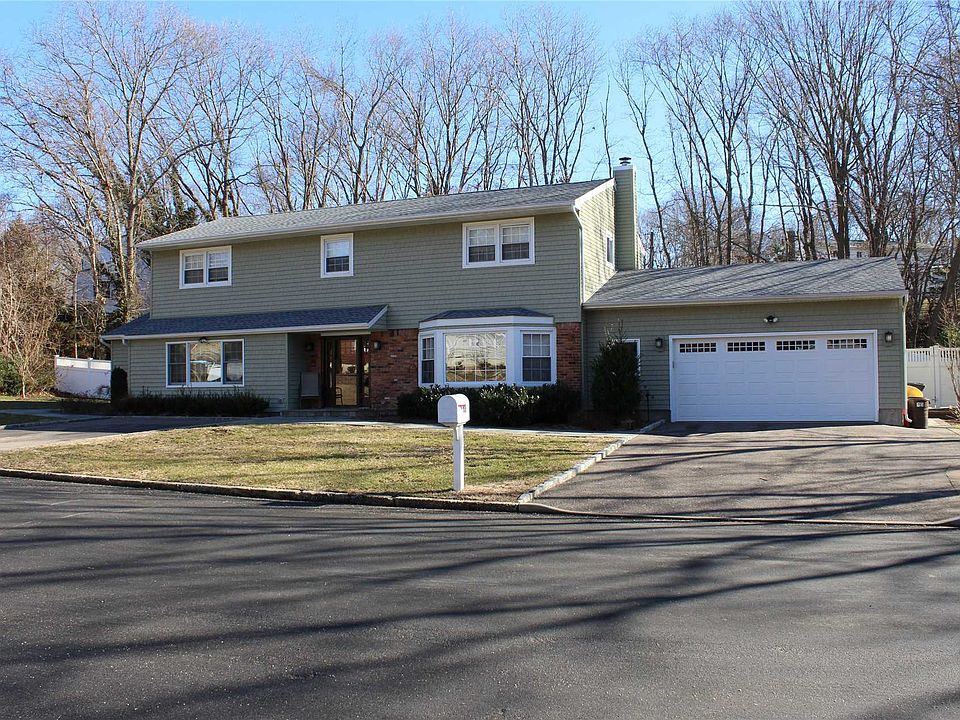 1st image of 68 Sheryl Cres