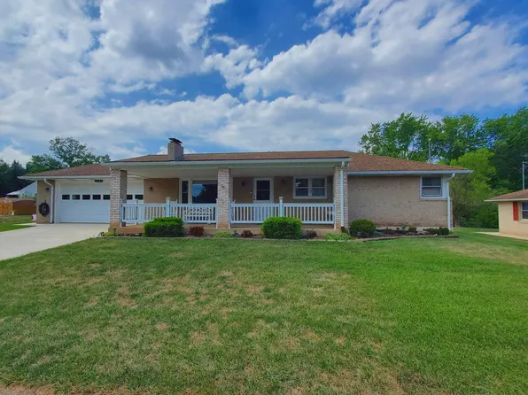 1766 Oakley Dr, Dover, PA 17315