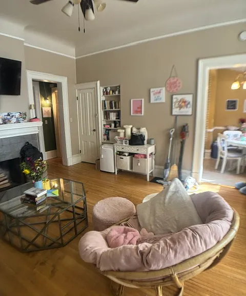 1516 E Brady St #1 — Photo 5