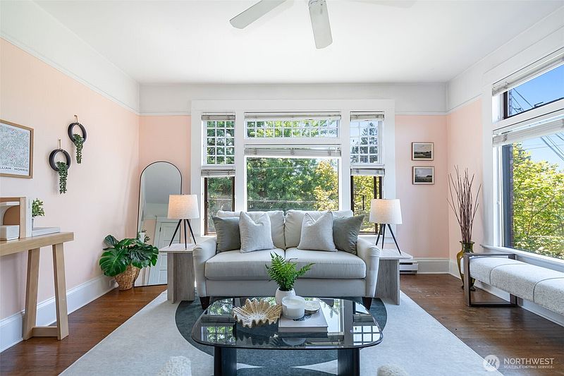 3rd image of 904 E Miller Street #4