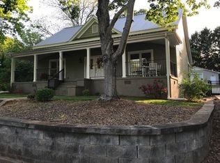 604 S Depot St, Seneca, SC 29678