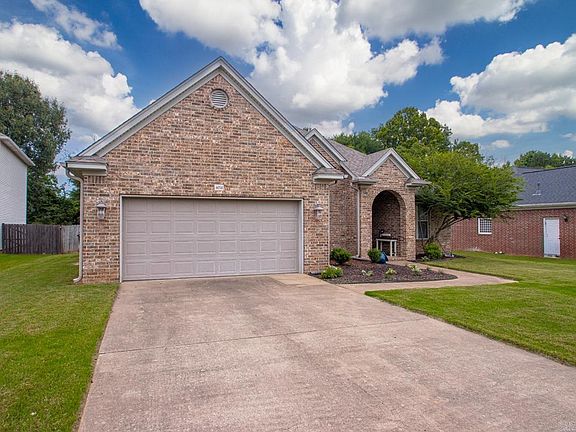 2nd image of 4014 Evergreen Dr