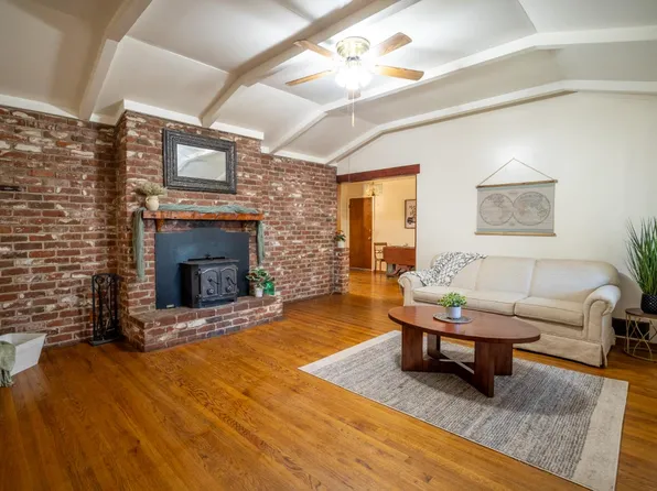 10655 Banner Lava Cap Rd, Nevada City, CA 95959