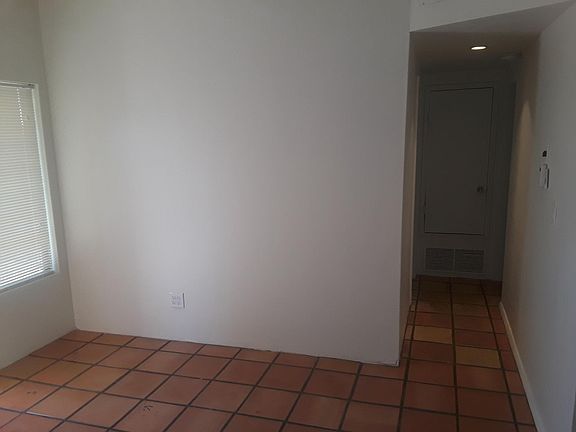 2nd image of 2555 N Winstel Blvd