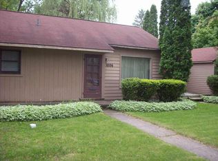 1006 E Sugnet Rd, Midland, MI 48642