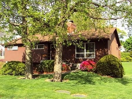 1st image of 117 Burke Ct